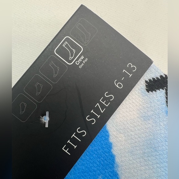 ODD SOX Outdoor Marlin Blue Socks - Size: 6-13 >  NEW - Picture 4 of 5